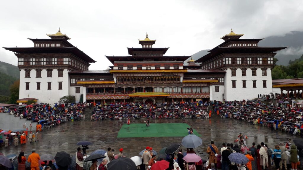 Luxury Bhutan Tour vs Budget Bhutan Tour