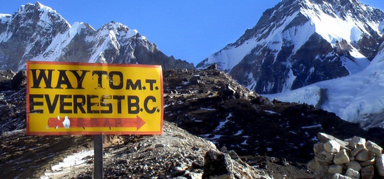 Everest Base Camp Trekking via Jiri – 24 Days