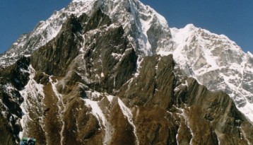 Lobuche Peak Climbing – 16 Days