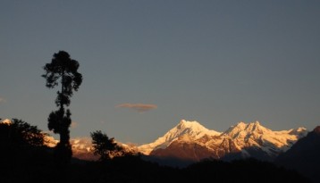 Kanchenjunga Circuit Trek – 25 Days